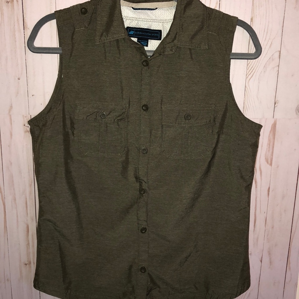 Eastern Mountain Sports Vest Medium Thin Outdoor